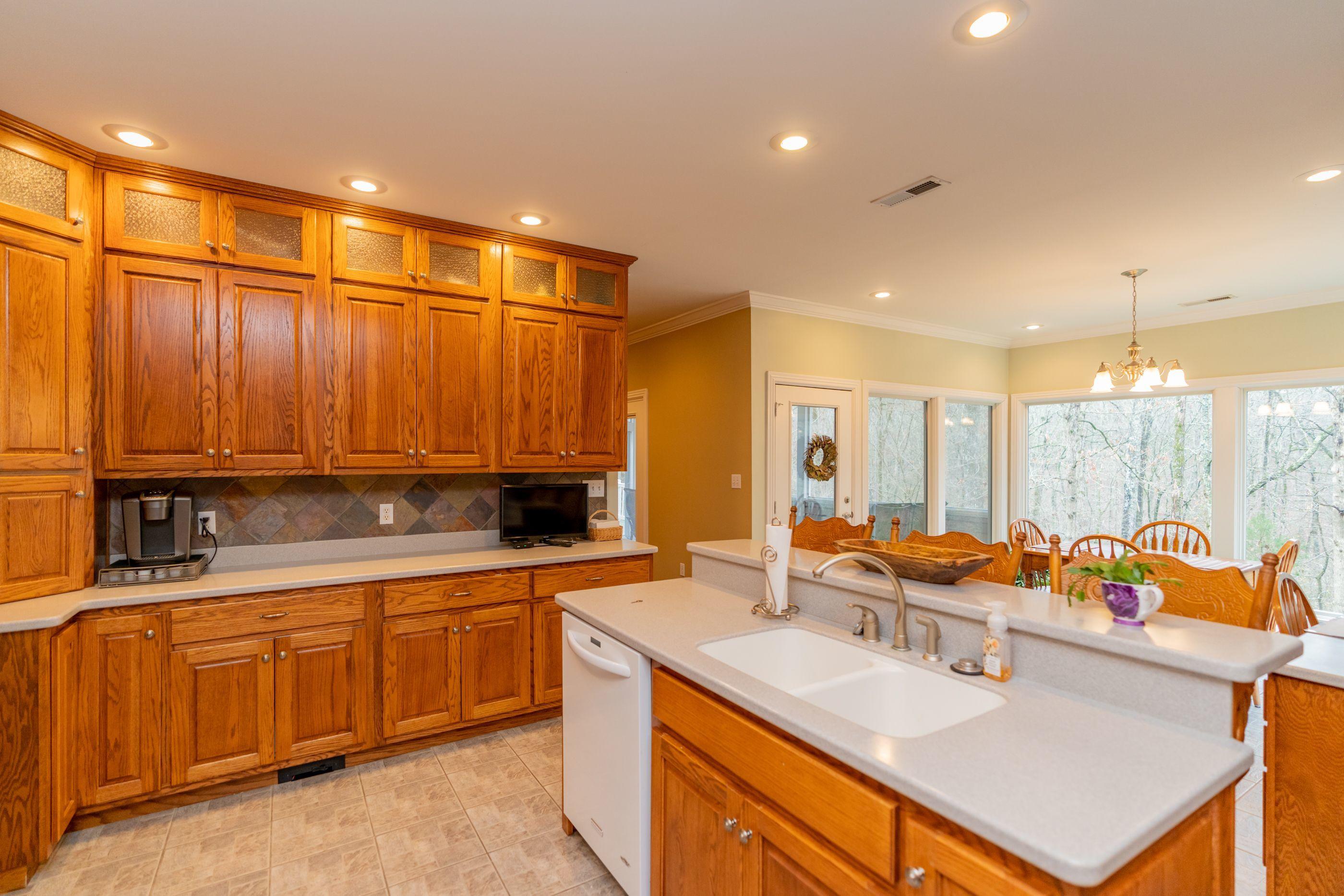 585 Winding Ridge Road Rock Spring, GA 30739 - Photo 16 of 74 Kitchen