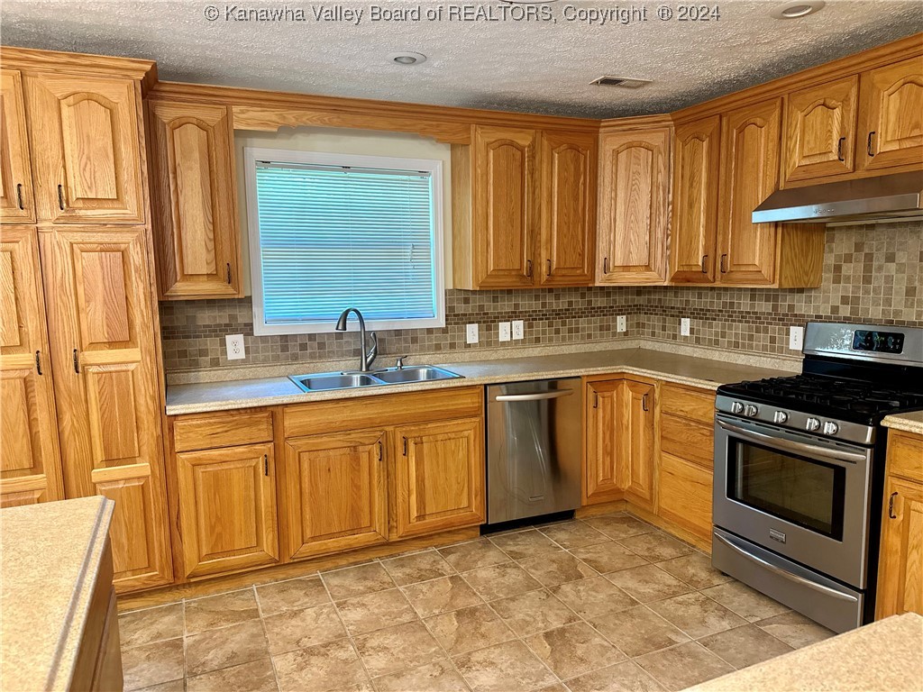 81 Nemeth Road Logan, WV 25601 - Photo 4 of 19 Gallery Image 4