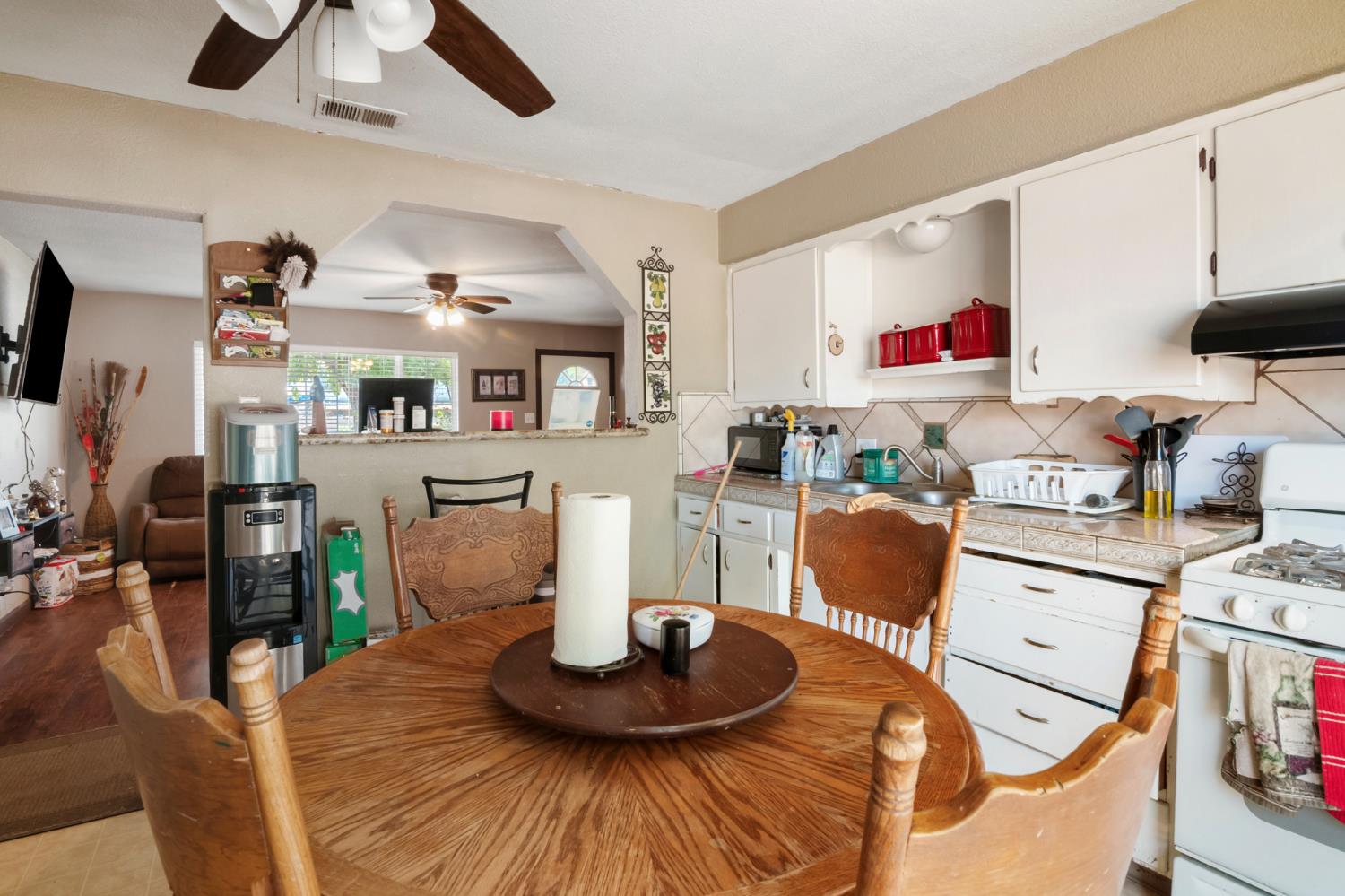 155 North Mercey Springs Road Los Banos, CA 93635 - Photo 11 of 22