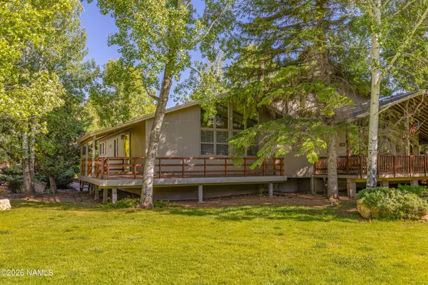 $575,000 | 2047 North Country Club Drive, Flagstaff, AZ 86004