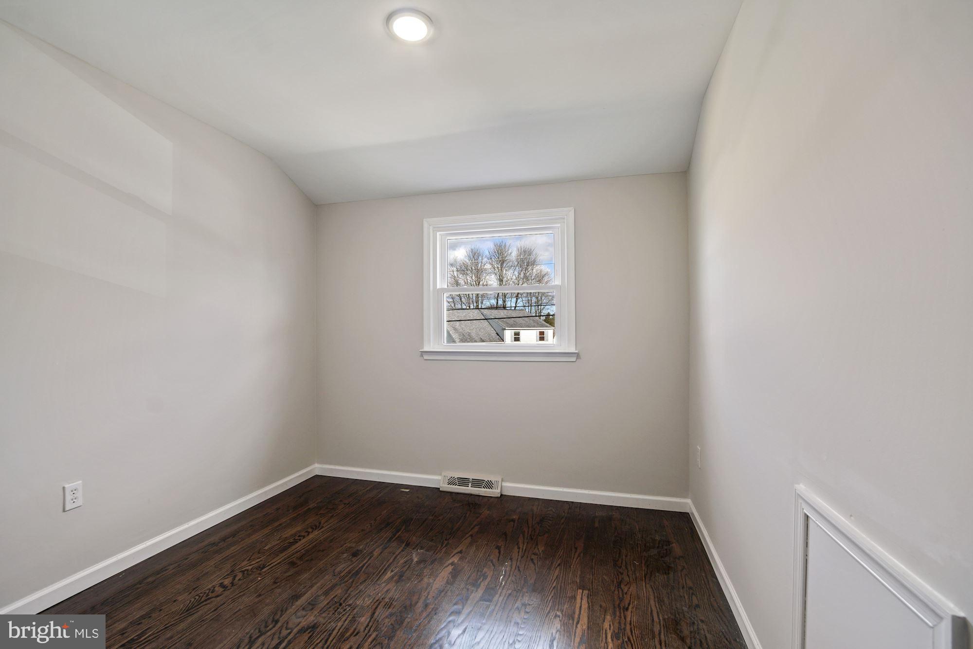 1398 Nevarc Road Warminster, PA 18974 - Photo 34 of 46 Gallery Image 34