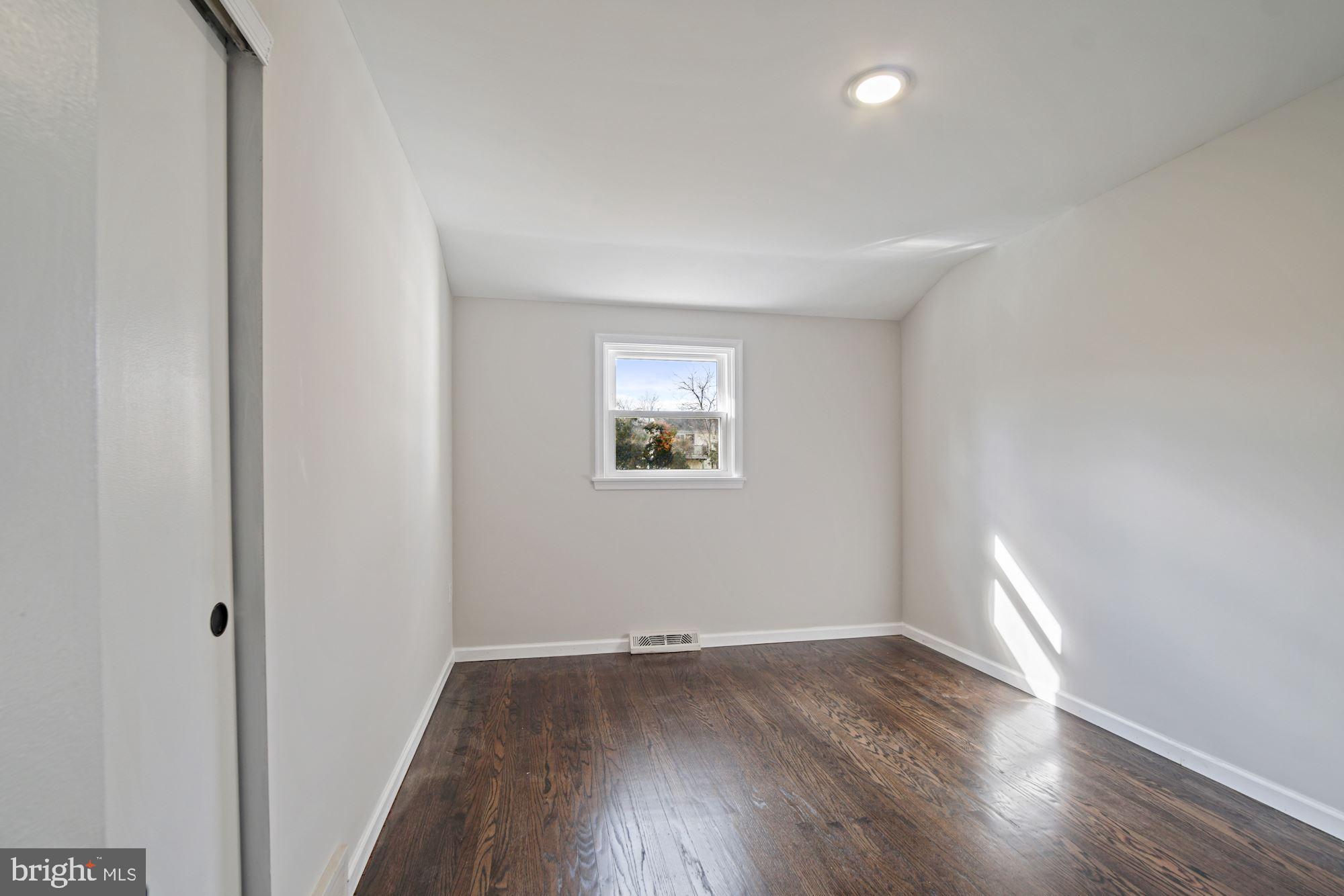 1398 Nevarc Road Warminster, PA 18974 - Photo 36 of 46 Gallery Image 36