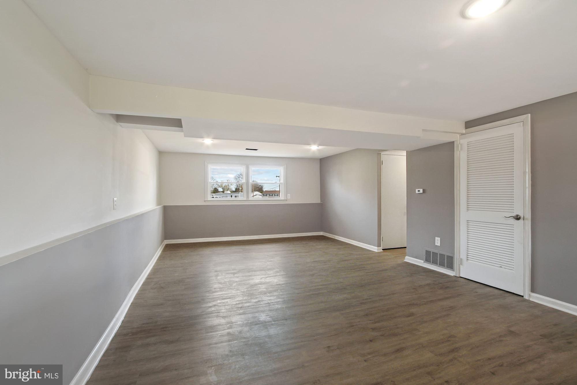 1398 Nevarc Road Warminster, PA 18974 - Photo 6 of 46 Gallery Image 6