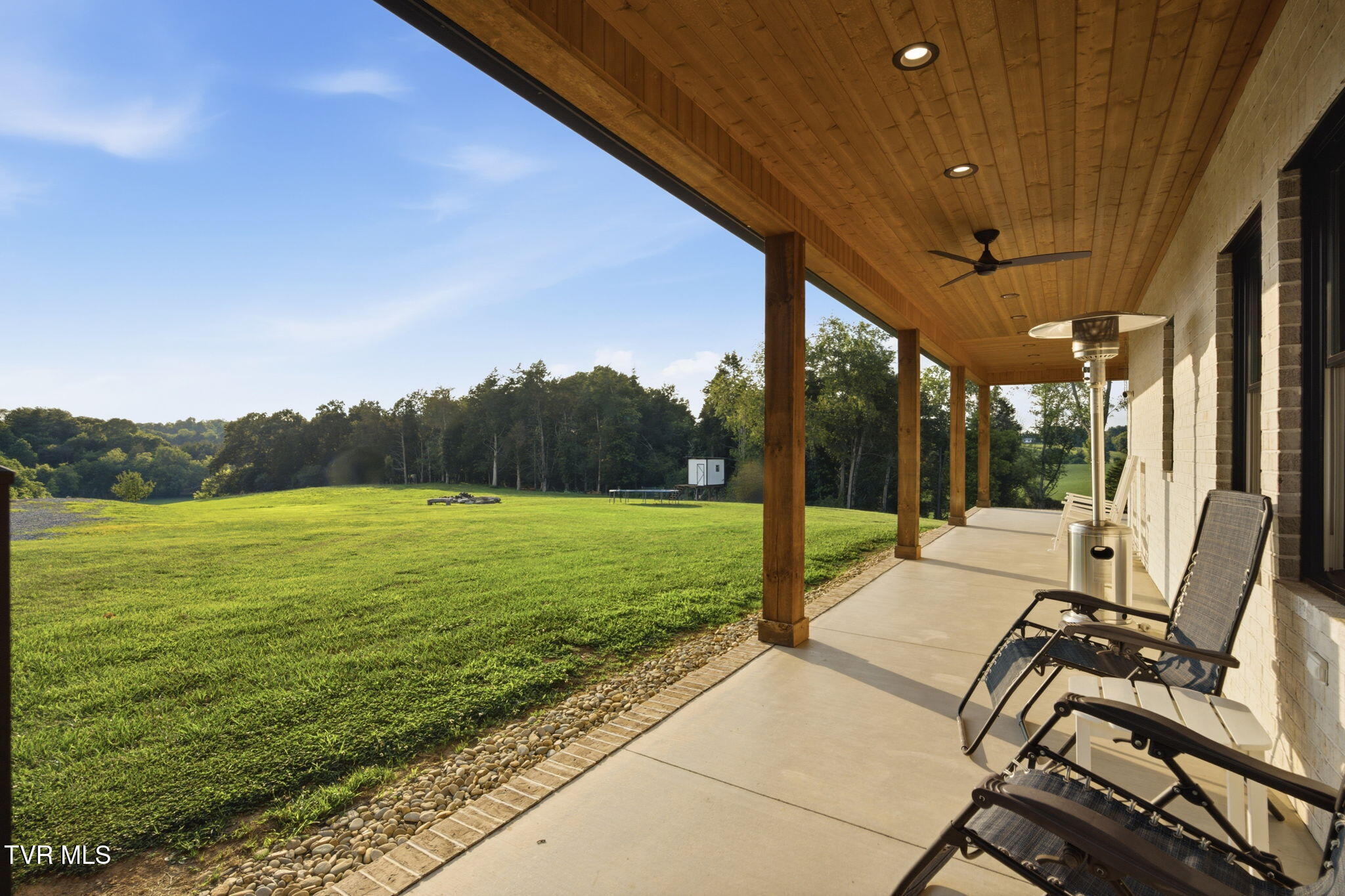 141 Kitzmiller Road Gray, TN 37615 - Photo 10 of 100 60-web-or-mls-063_DSC09383