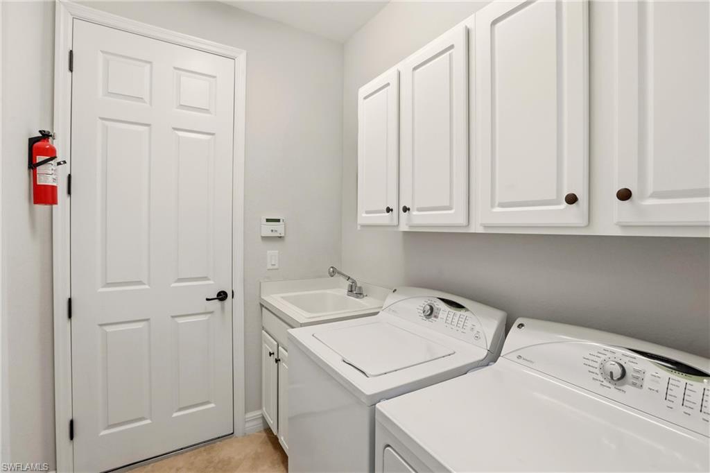 9238 Veneto Place, Unit 35 Naples, FL 34113 - Photo 31 of 49