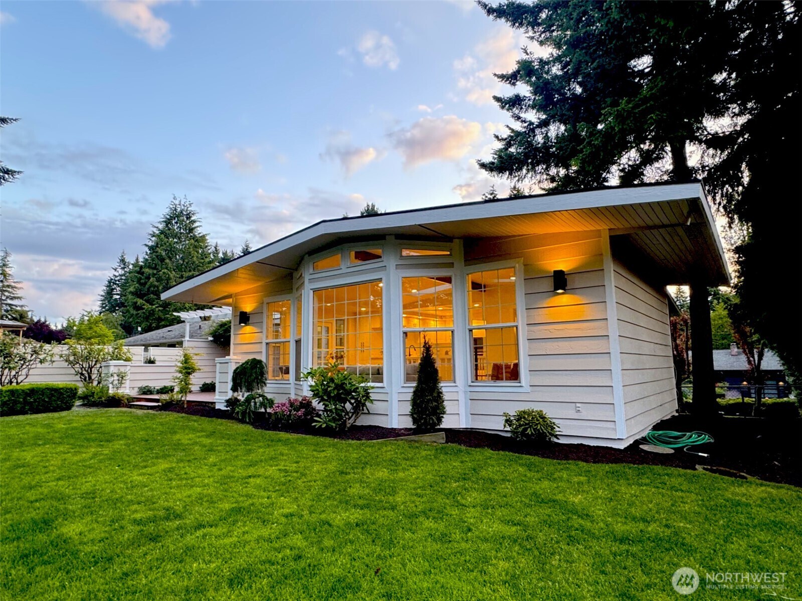 19807 80th Place West Edmonds, WA 98026 - Photo 37 of 40