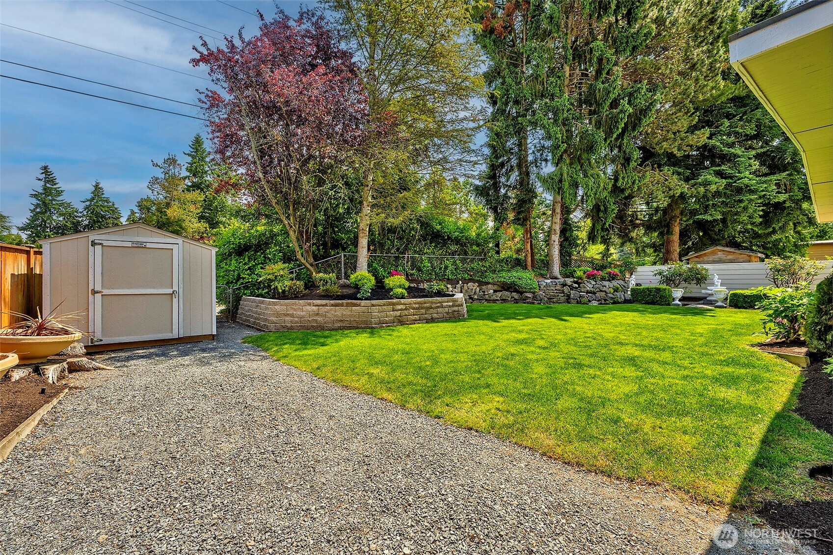 19807 80th Place West Edmonds, WA 98026 - Photo 5 of 40