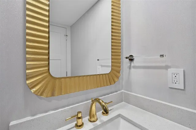 $685,000 | 750 North Ocean Boulevard, Unit 608, Pompano Beach, FL 33062