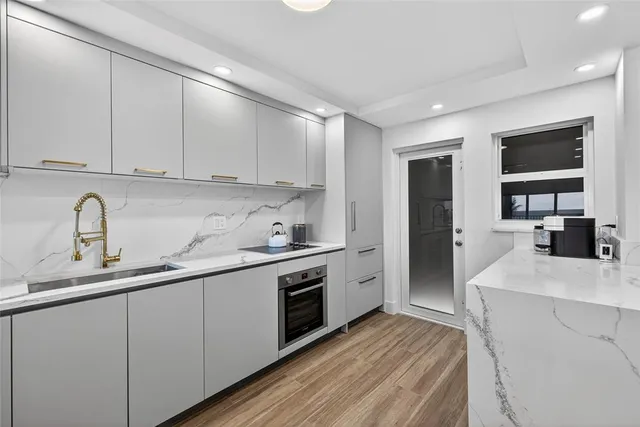 $685,000 | 750 North Ocean Boulevard, Unit 608, Pompano Beach, FL 33062