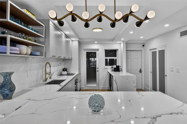 $685,000 | 750 North Ocean Boulevard, Unit 608, Pompano Beach, FL 33062