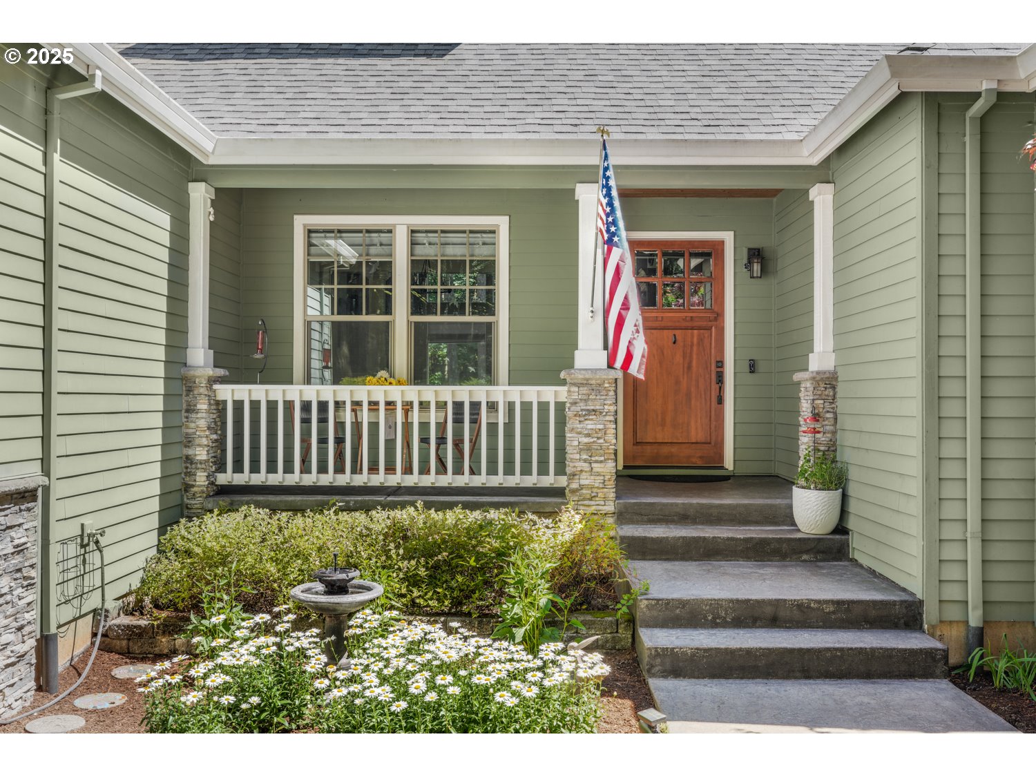 25600 Southwest Ridge View Drive Hillsboro, OR 97123 - Photo 2 of 47 Gallery Image 2