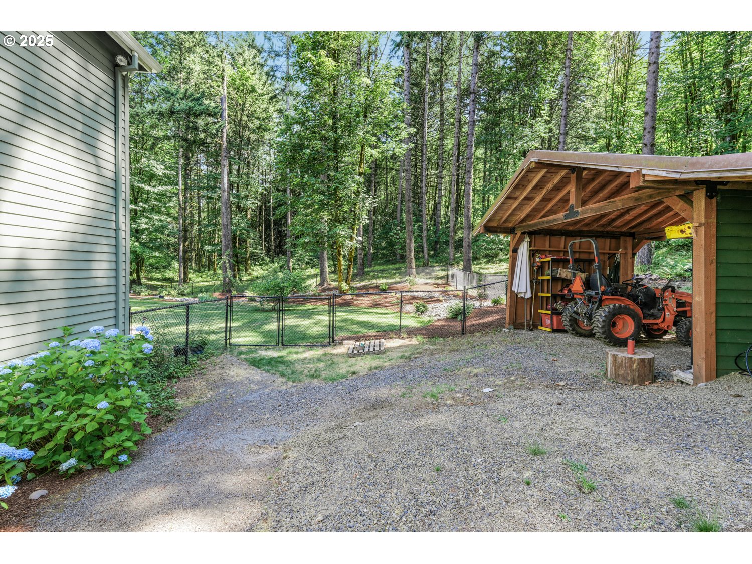 25600 Southwest Ridge View Drive Hillsboro, OR 97123 - Photo 33 of 47 Gallery Image 33