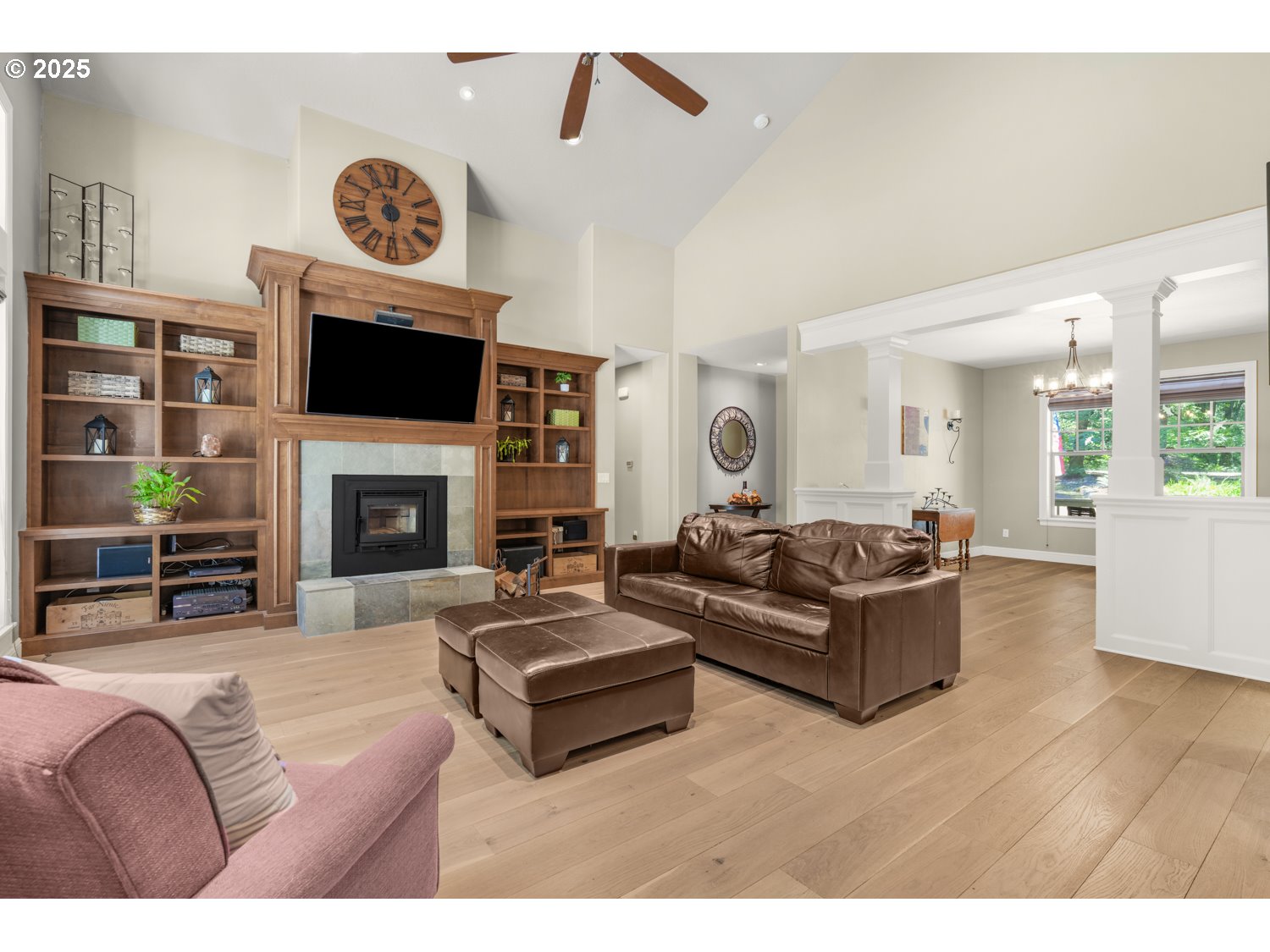 25600 Southwest Ridge View Drive Hillsboro, OR 97123 - Photo 6 of 47 Gallery Image 6