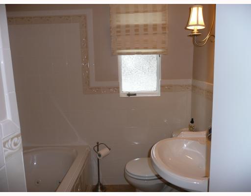 1000 Connor Road Mt. Lebanon, PA 15234 - Photo 9 of 13 Master Bath/Spa.