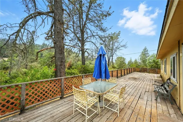 $425,000 | 20110 Jerusalem Grde, Lower Lake, CA 95457
