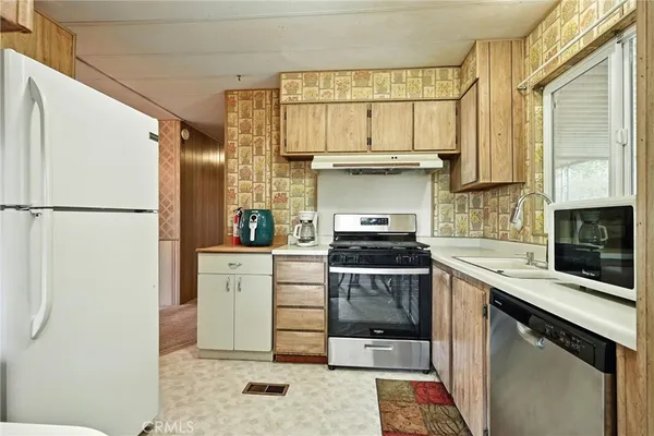 $425,000 | 20110 Jerusalem Grde, Lower Lake, CA 95457