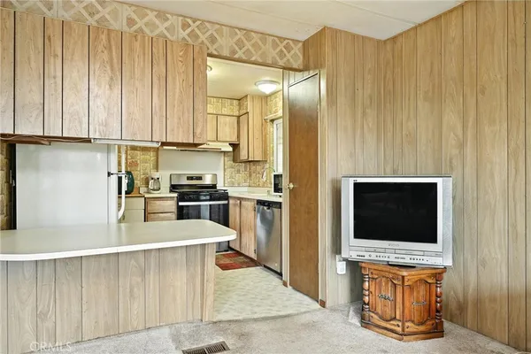 $425,000 | 20110 Jerusalem Grde, Lower Lake, CA 95457