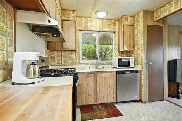 $425,000 | 20110 Jerusalem Grde, Lower Lake, CA 95457