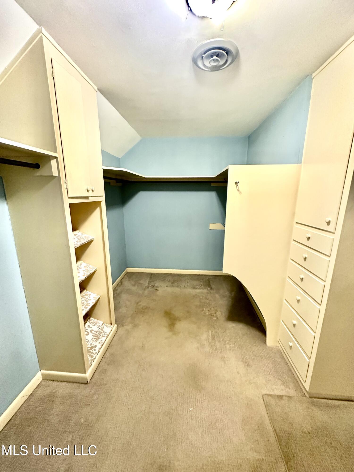400 Charles Street Brookhaven, MS 39601 - Photo 17 of 49 Primary closet upstairs