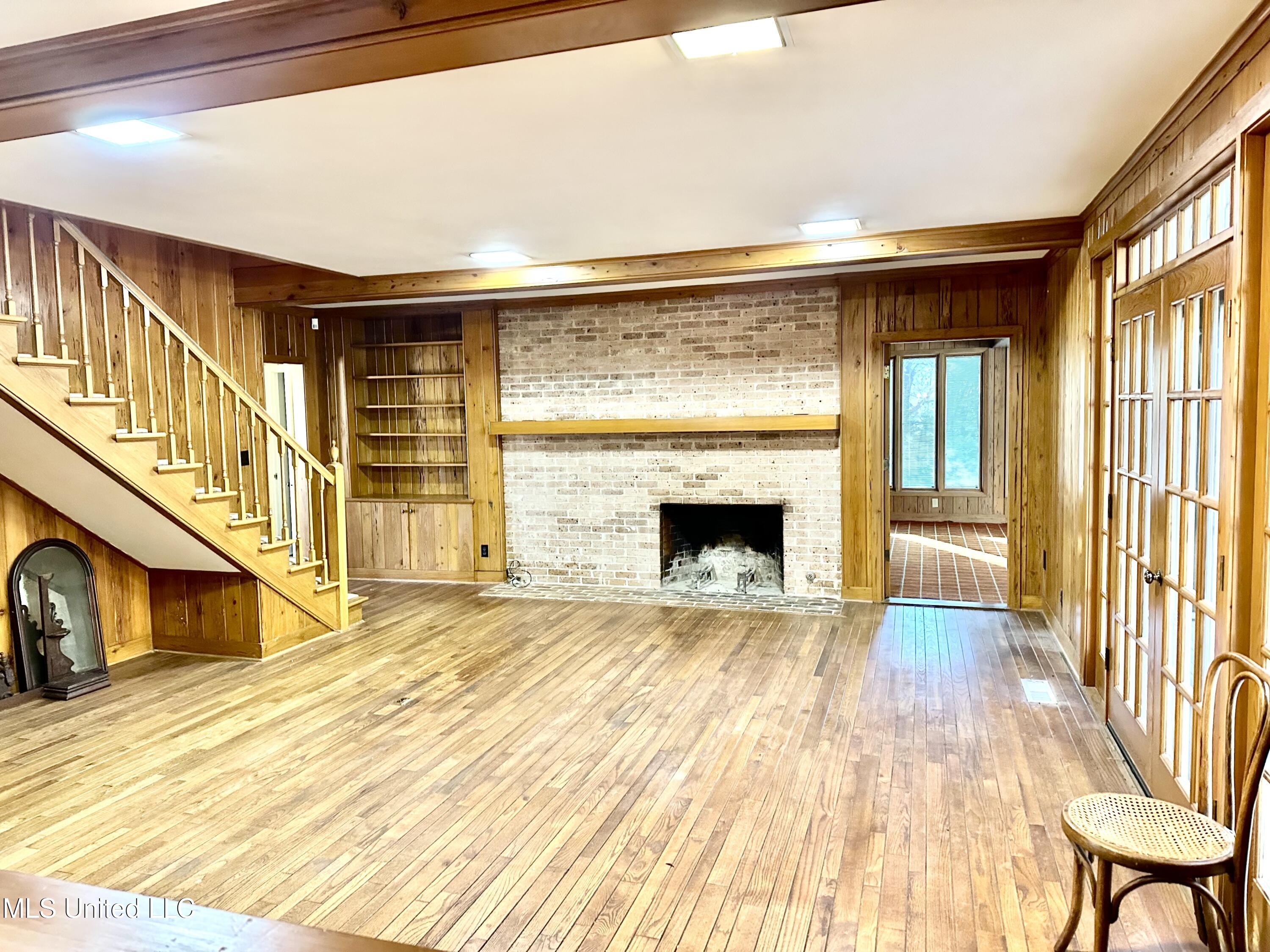 400 Charles Street Brookhaven, MS 39601 - Photo 23 of 49 Den view from kitchen pass through