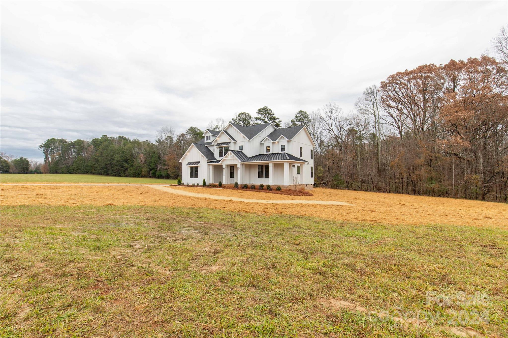 1080 Brandon Road Clover, SC 29710 - Photo 4 of 41 Gallery Image 4