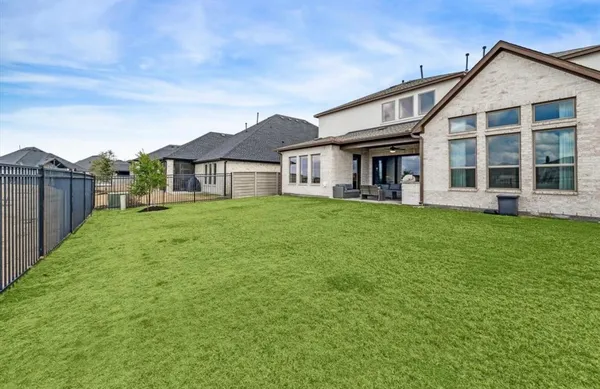 $699,900 | 2119 Parker Grove Drive, Manvel, TX 77578
