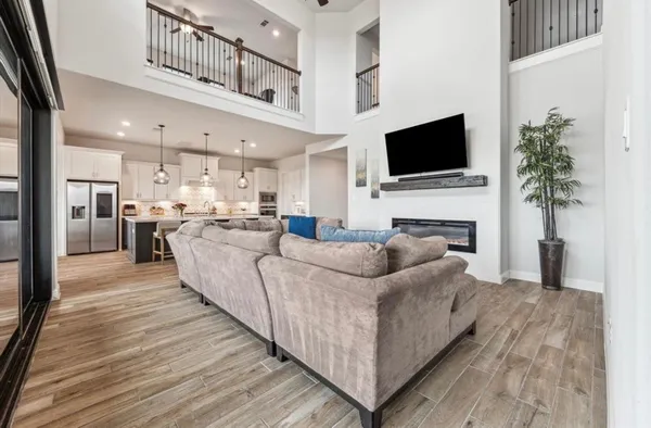 $699,900 | 2119 Parker Grove Drive, Manvel, TX 77578