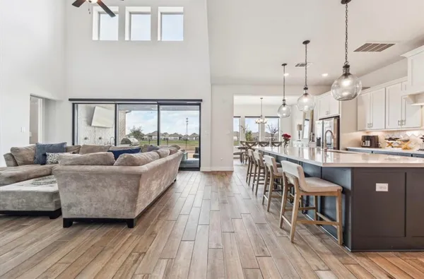 $699,900 | 2119 Parker Grove Drive, Manvel, TX 77578