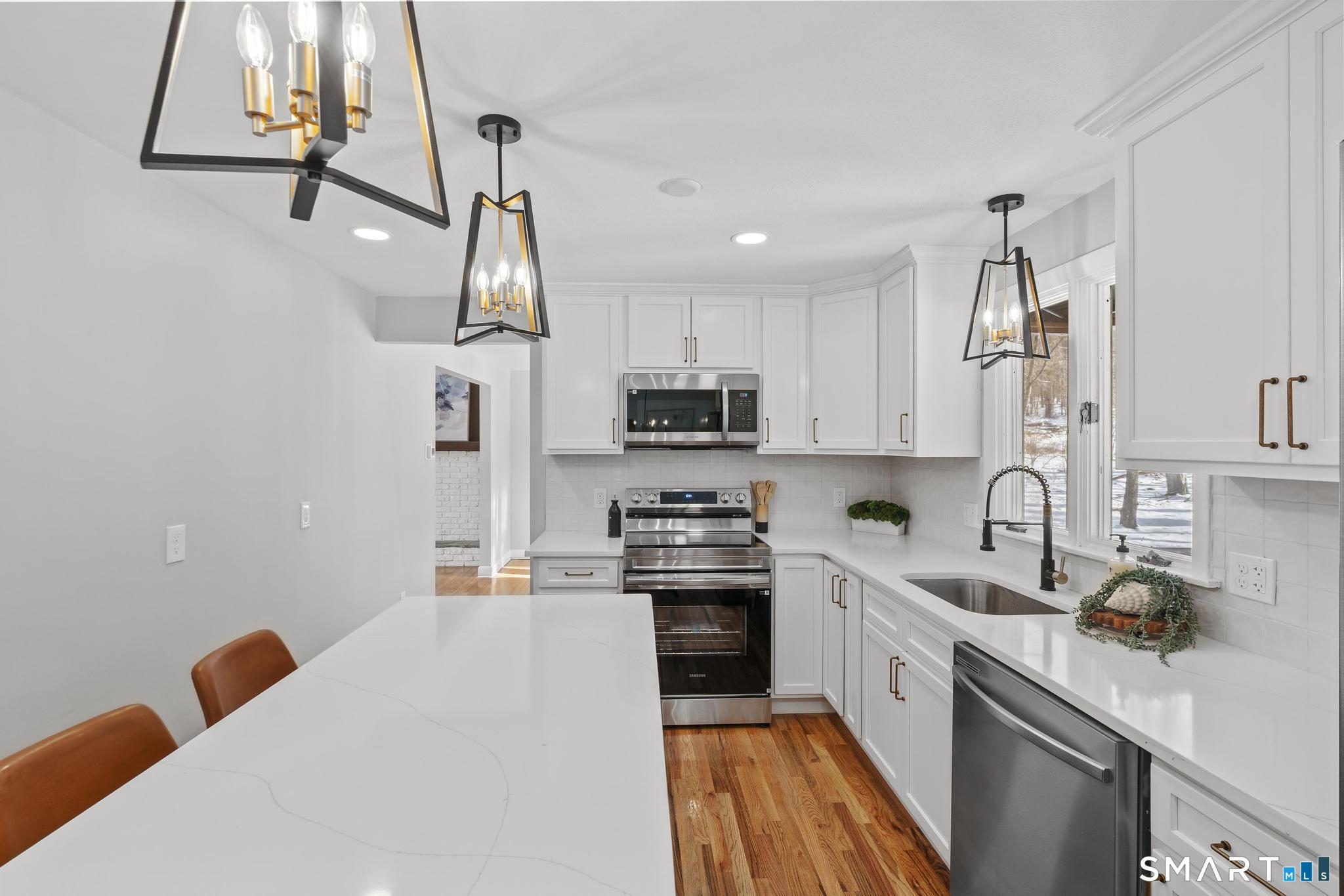 71 Blue Ridge Drive Manchester, CT 06040 - Photo 13 of 36