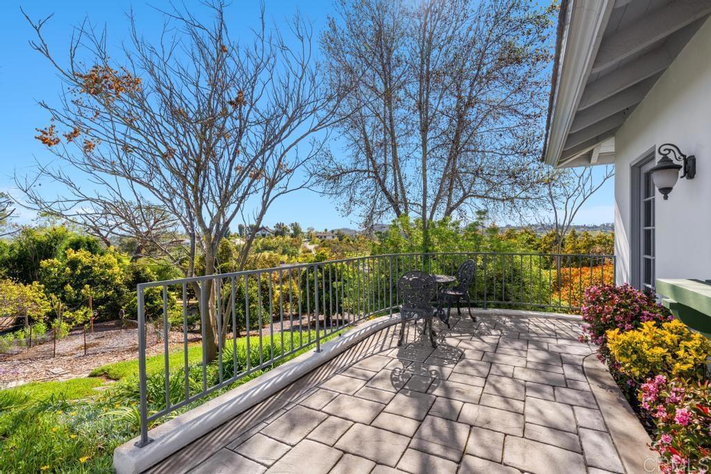27 Shady Hill Lane Fallbrook, CA 92028 - Photo 53 of 75 a view of a pathway with a yard