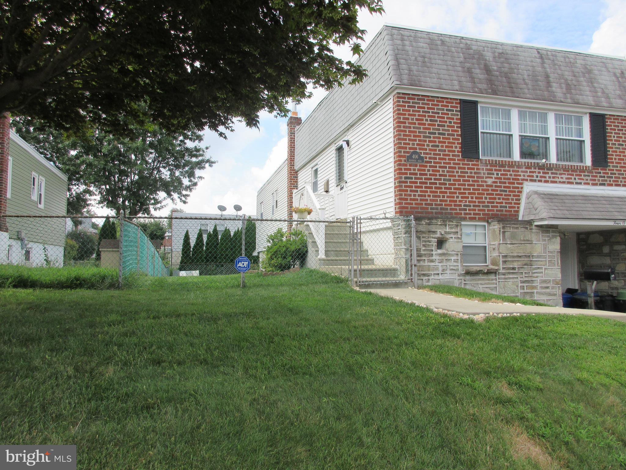 406 Densmore Road Philadelphia, PA 19116 - Photo 2 of 5 Gallery Image 2