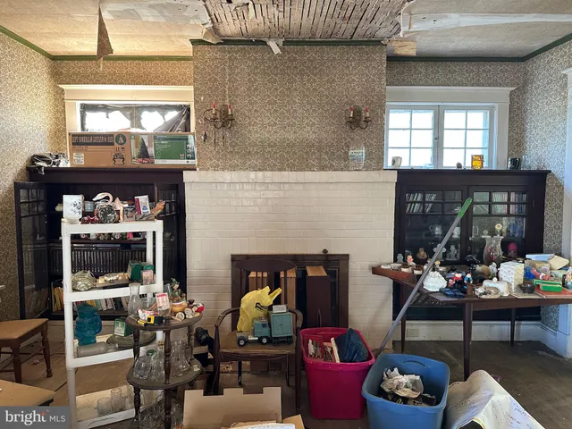 $70,000 | 245 North Somerset Avenue, Crisfield, MD 21817