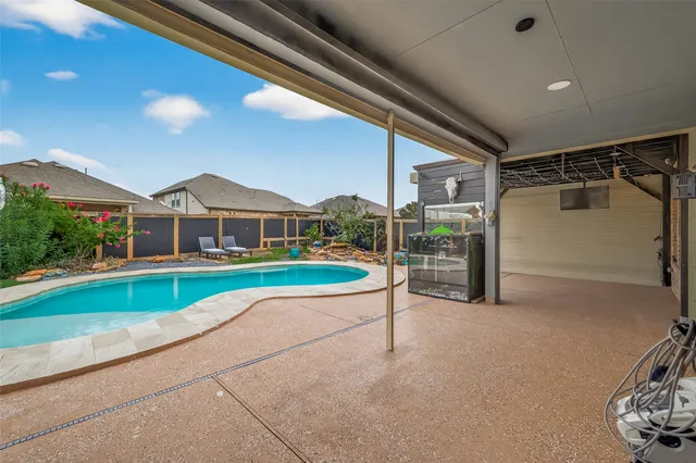 a house view with a outdoor space
