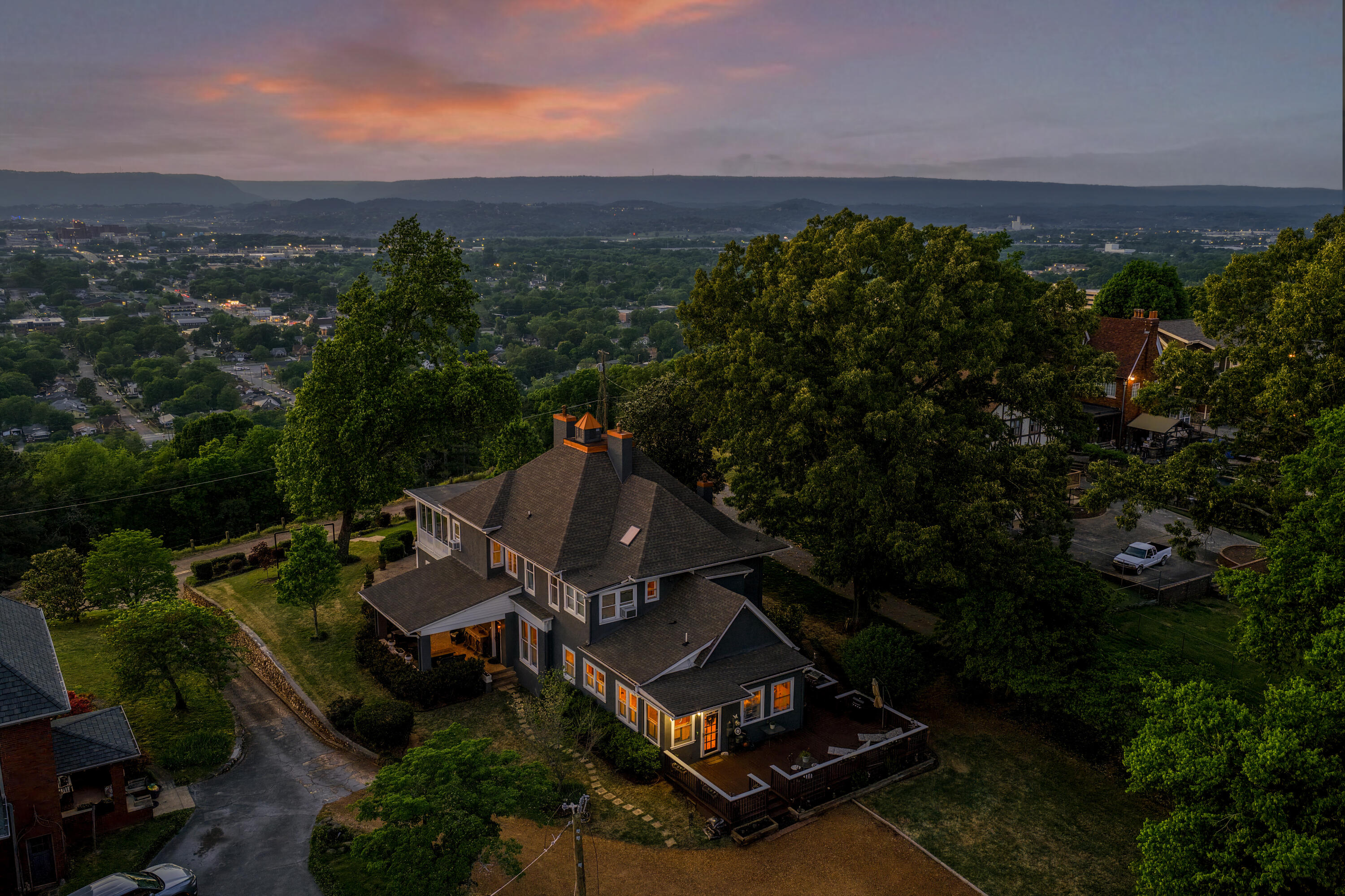 46 North Crest Road Chattanooga, TN 37404 - Photo 91 of 93 NCrestTwilight-11