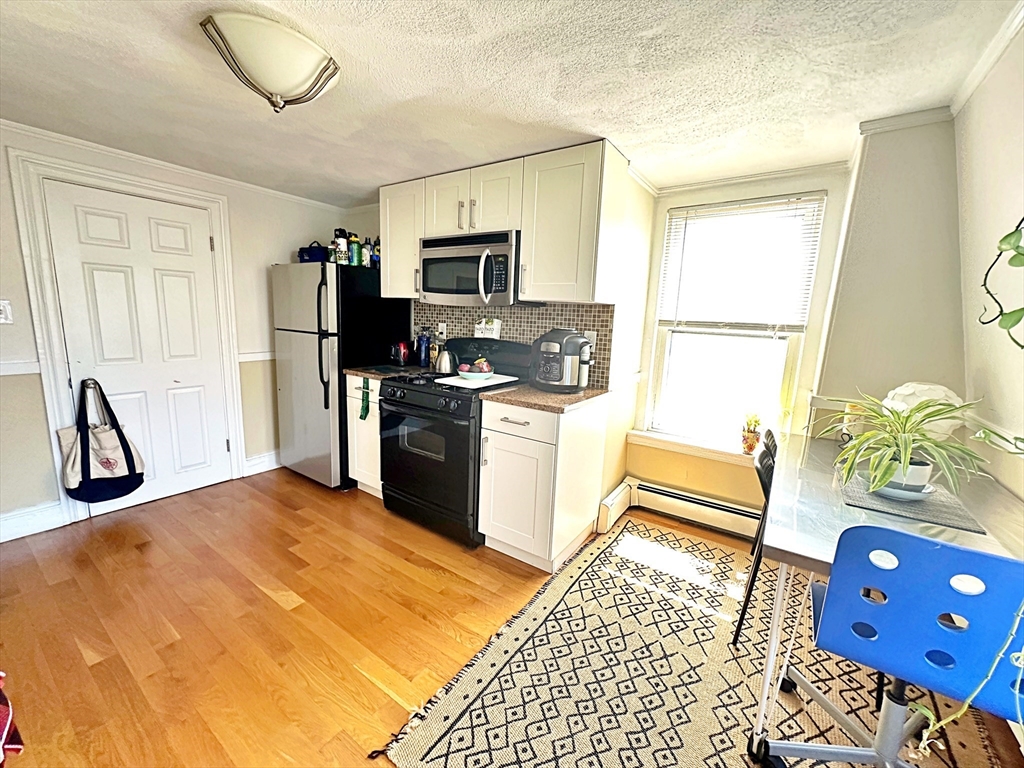 242 Princeton Street, Unit 3 Boston, MA 02128 - Photo 6 of 12