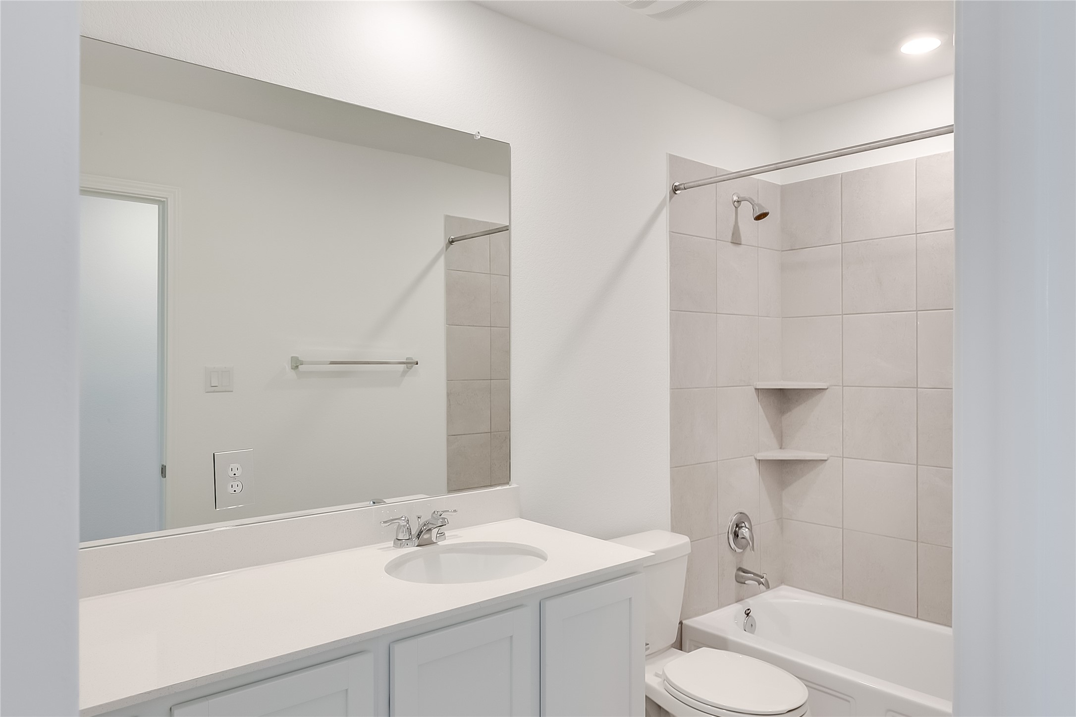 2001 Four Waters Loop Georgetown, TX 78628 - Photo 28 of 40 Gallery Image 28