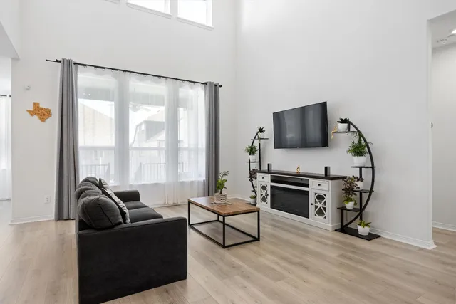 $615,000 | 1132 Spring Gulch Lane, Georgetown, TX 78628