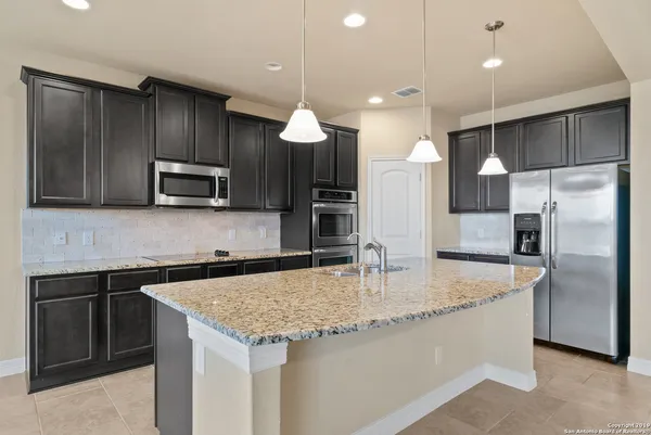 $2,395 | 4928 Battle Lake Street, Schertz, TX 78108