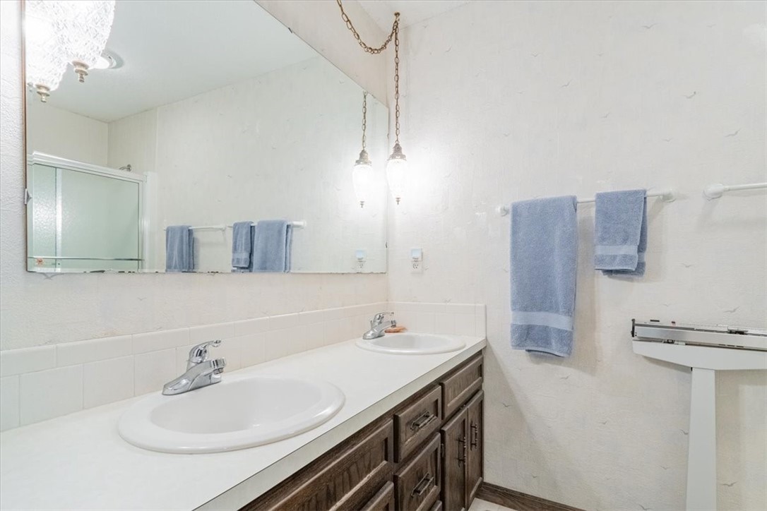 4404 Havenwood Drive Decatur, IL 62526 - Photo 8 of 13 Gallery Image 8