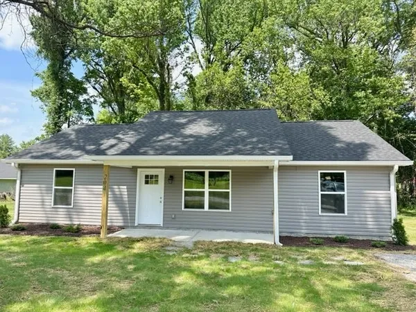 $284,900 | 204 Peter Avenue, Monterey, TN 38574