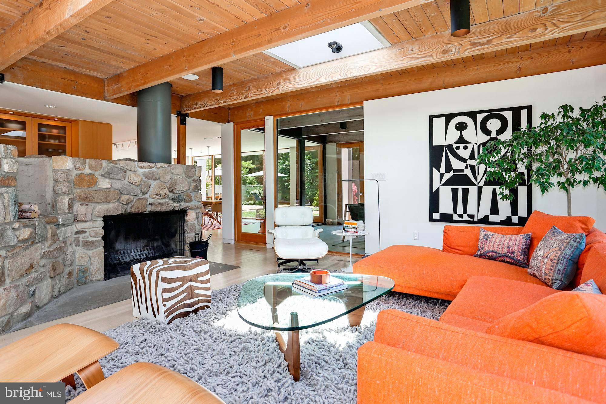 6756 Brigadoon Drive Bethesda, MD 20817 - Photo 16 of 88