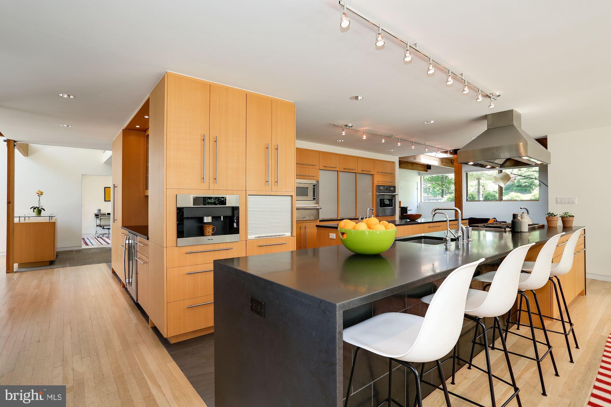 6756 Brigadoon Drive Bethesda, MD 20817 - Photo 23 of 88