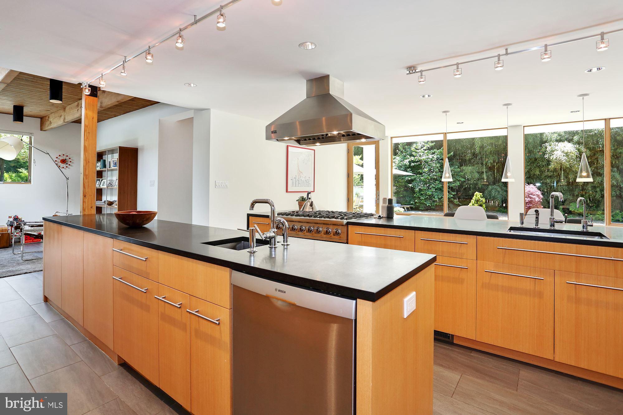 6756 Brigadoon Drive Bethesda, MD 20817 - Photo 27 of 88