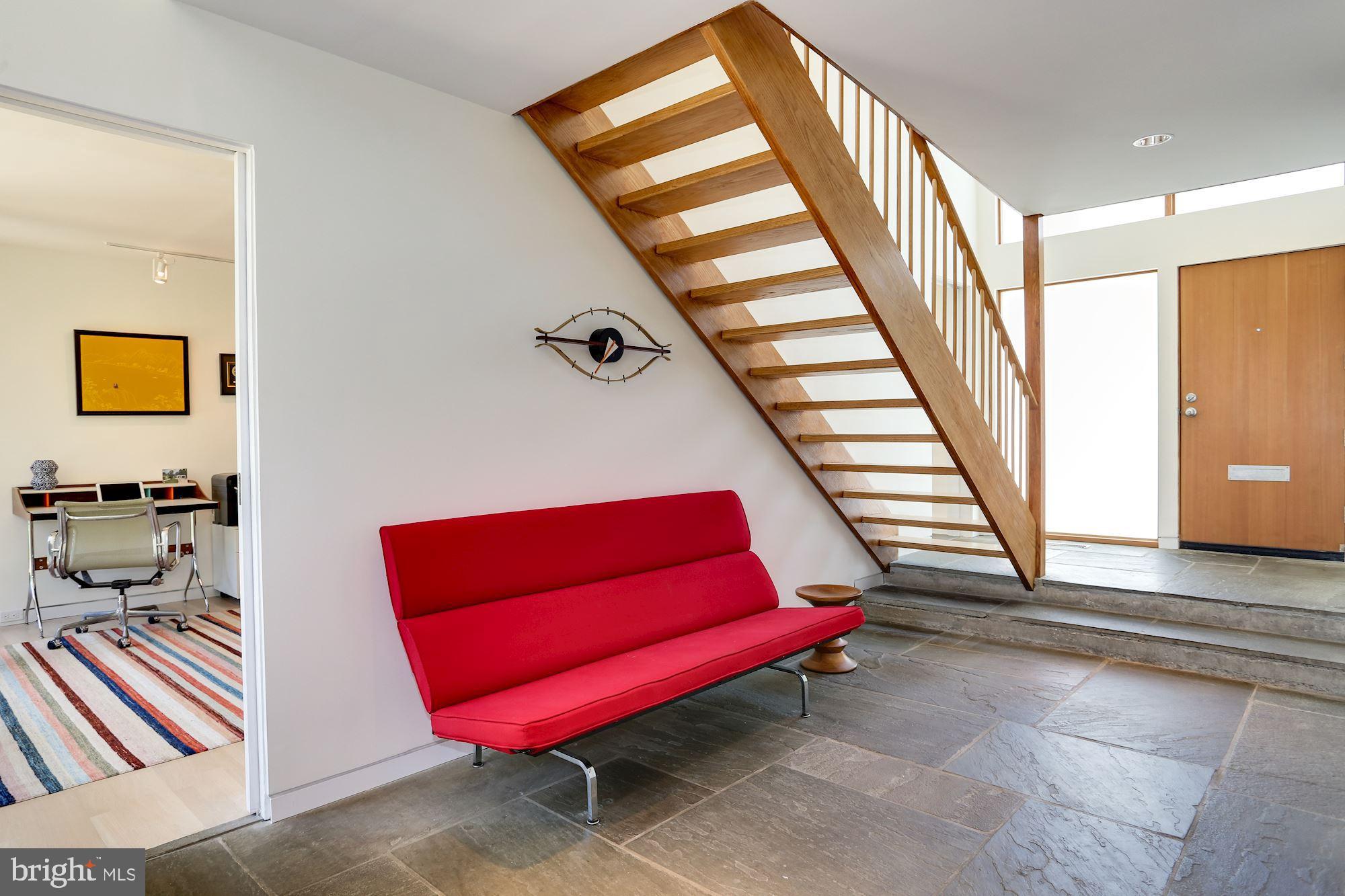 6756 Brigadoon Drive Bethesda, MD 20817 - Photo 7 of 88