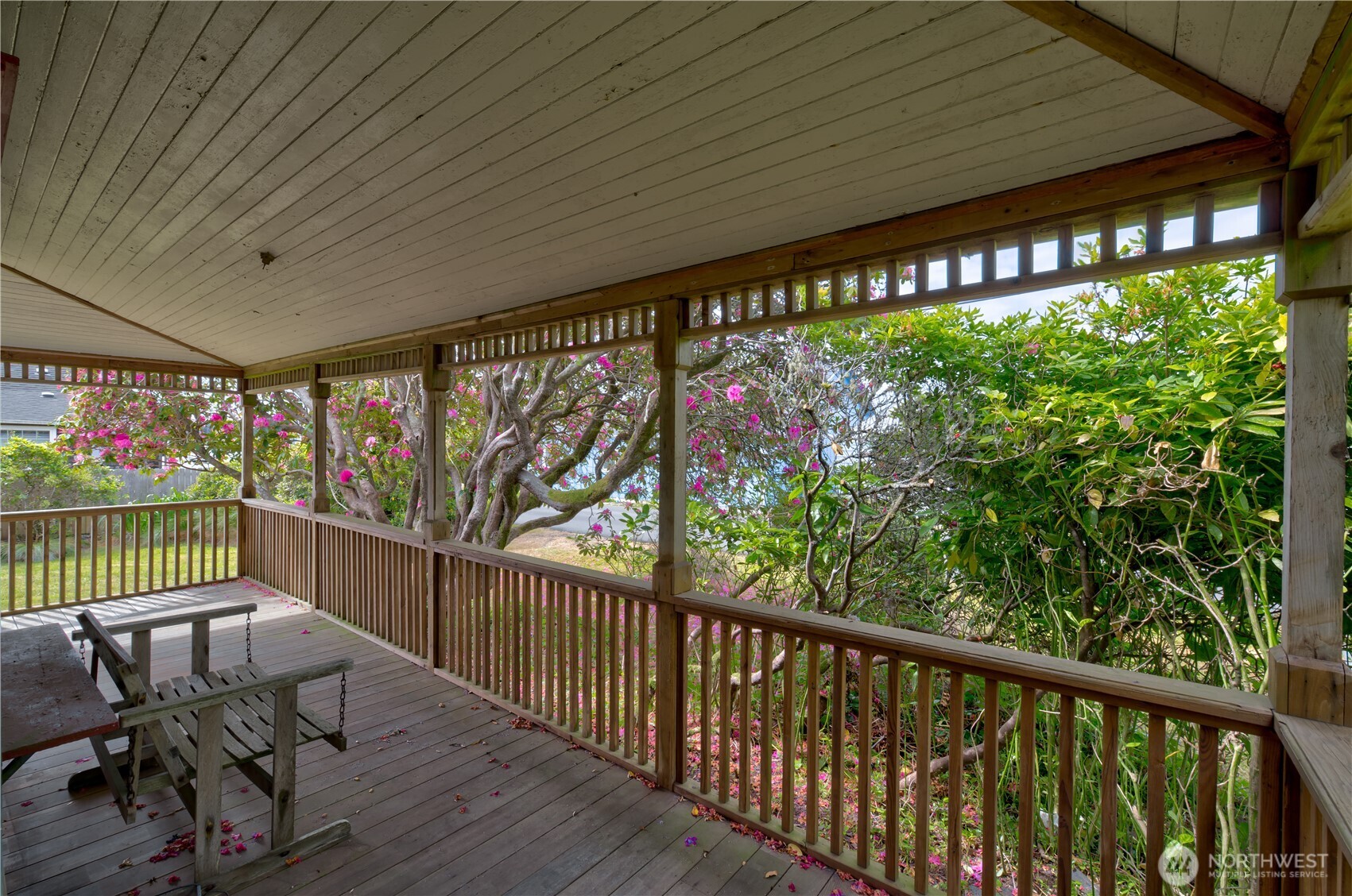 209 3rd Street Southeast Long Beach, WA 98631 - Photo 25 of 28 a view of a porch