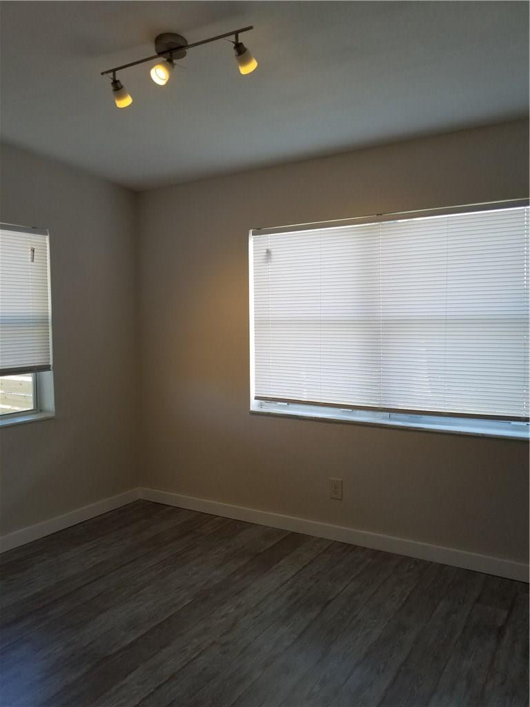 35 Mentone Road Lantana, FL 33462 - Photo 9 of 27 Photo 9