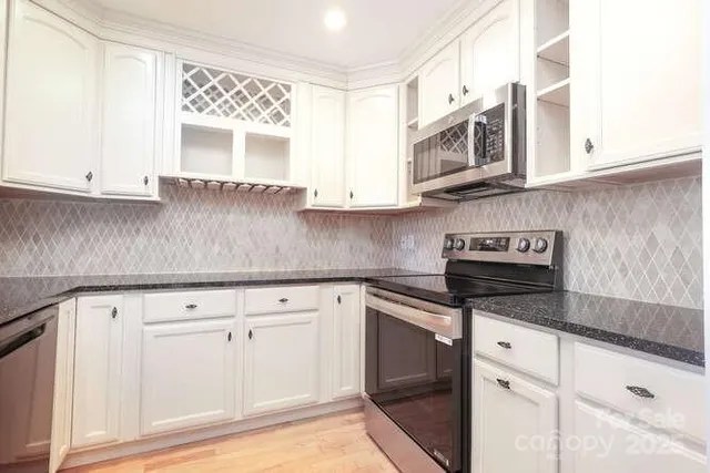 $450,000 | 225 South Chase Street, Unit B, Charlotte, NC 28207