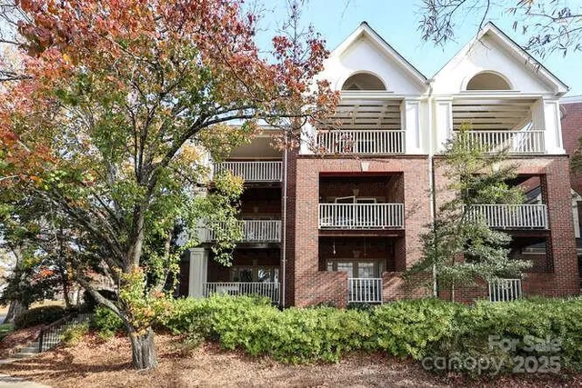 $450,000 | 225 South Chase Street, Unit B, Charlotte, NC 28207