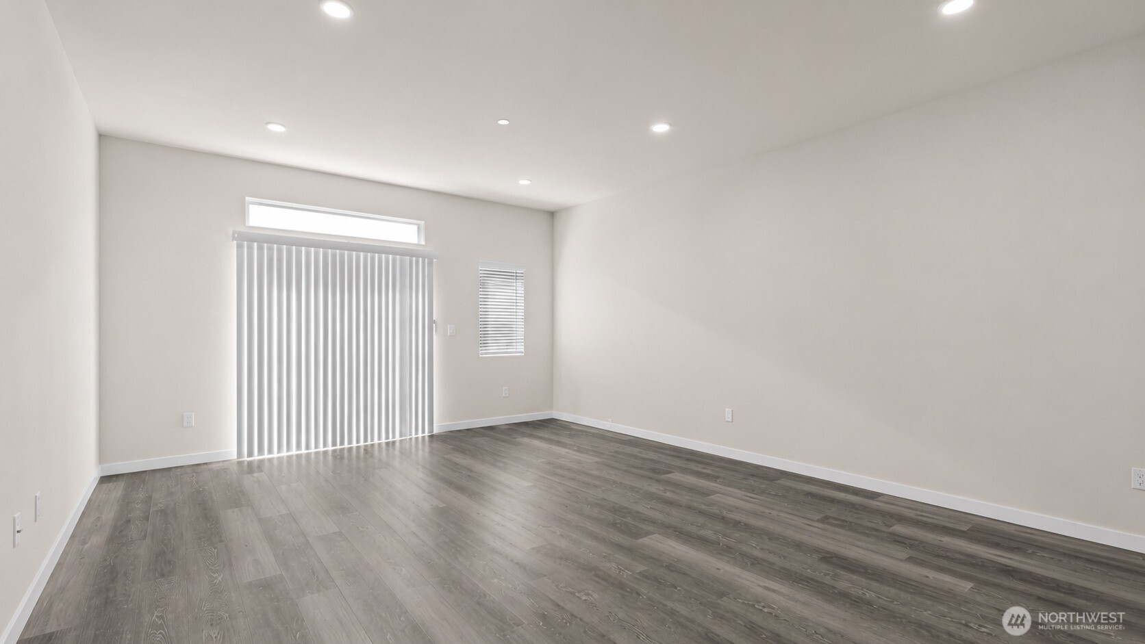 16124 Cascadian Way, Unit B4 Bothell, WA 98012 - Photo 2 of 15