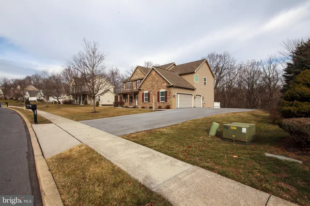 $774,900 | 109 Balfour Drive, Mechanicsburg, PA 17050